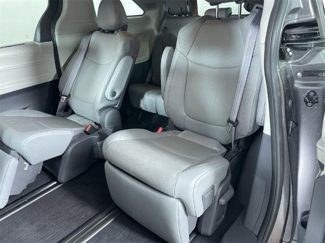 2021 Toyota Sienna Vehicle Photo in GILBERT, AZ 85297-0402