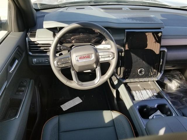 2025 GMC Acadia Vehicle Photo in ELYRIA, OH 44035-6349