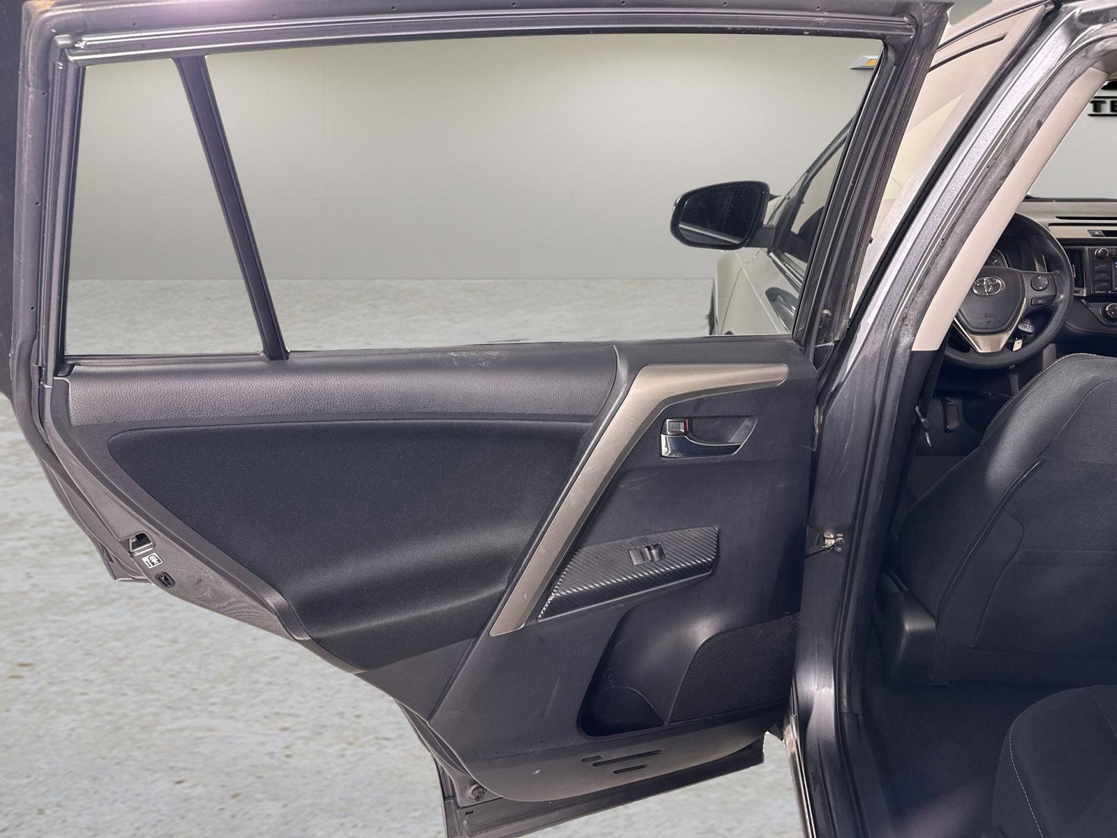 2015 Toyota RAV4 Vehicle Photo in GEORGETOWN, TX 78626-7508