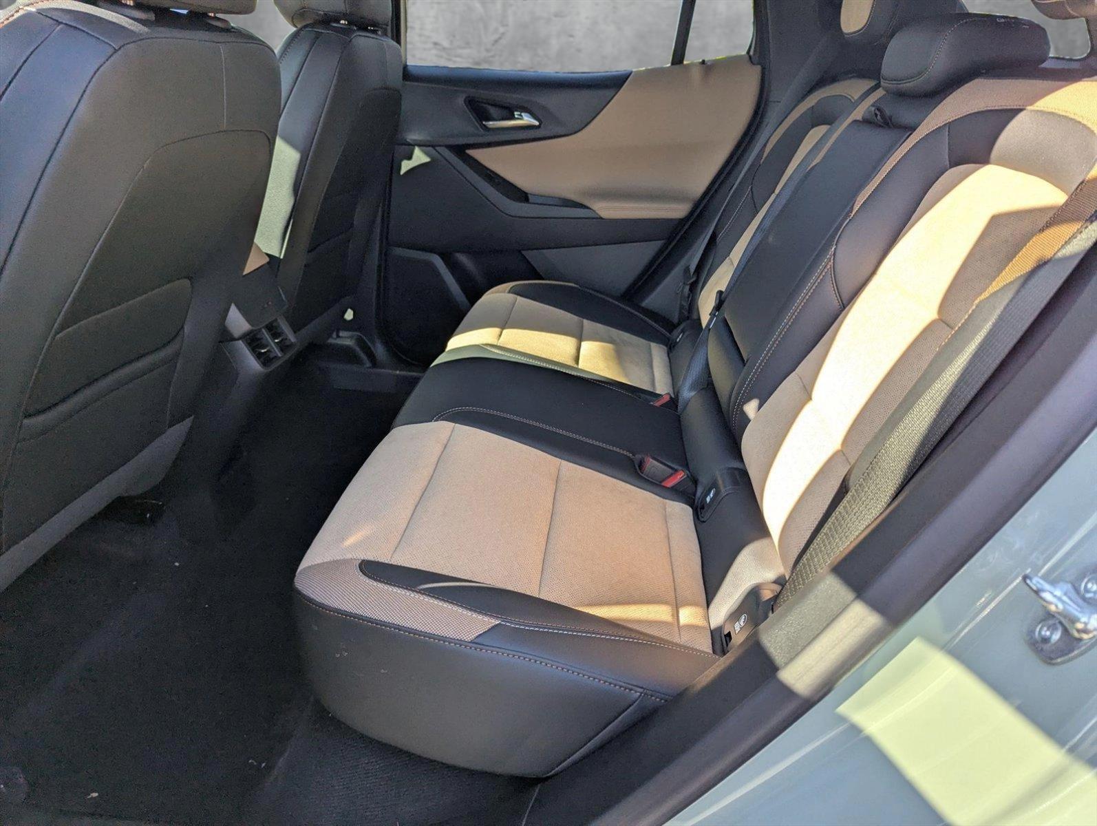 2025 Chevrolet Equinox Vehicle Photo in GREENACRES, FL 33463-3207