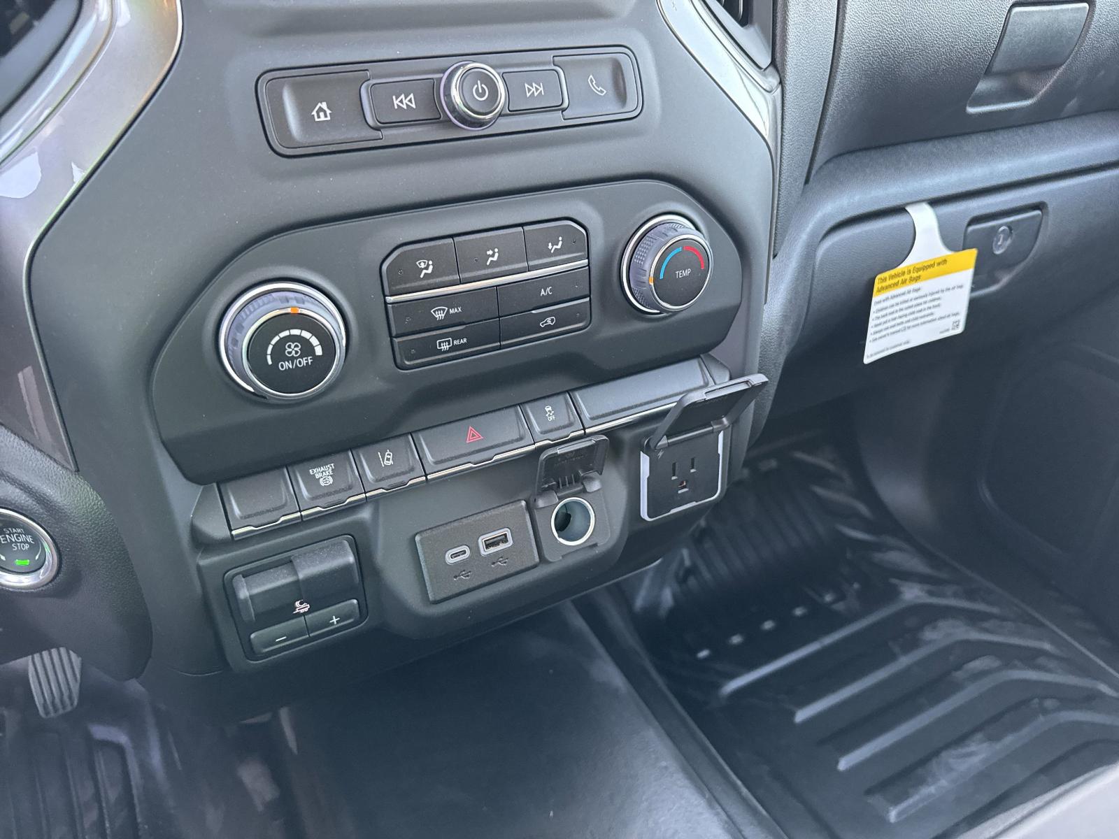 2024 Chevrolet Silverado 3500 HD Vehicle Photo in GEORGETOWN, TX 78626-7508