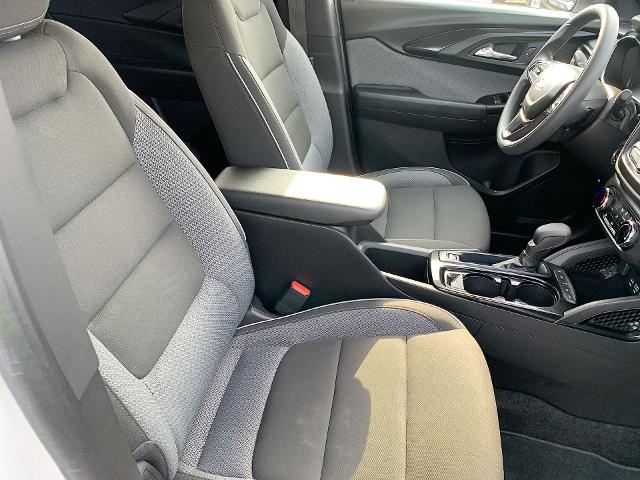 2022 Chevrolet Trailblazer Vehicle Photo in MOON TOWNSHIP, PA 15108-2571