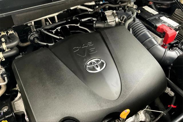 2022 Toyota Highlander Vehicle Photo in Grapevine, TX 76051