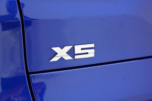 2024 BMW X5 M60i Vehicle Photo in GRAPEVINE, TX 76051