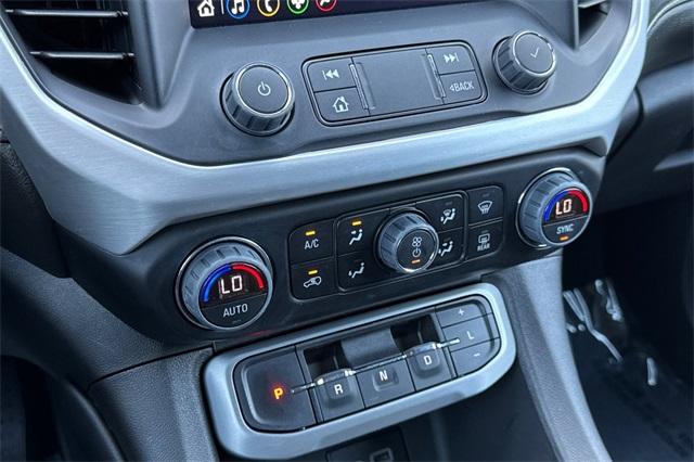 2023 GMC Acadia Vehicle Photo in ELK GROVE, CA 95757-8703