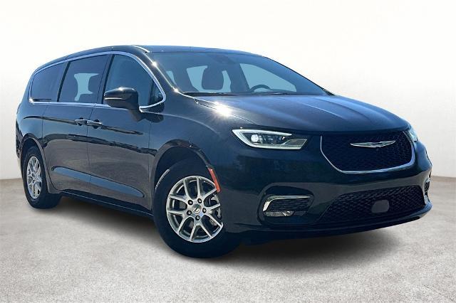 2023 Chrysler Pacifica Vehicle Photo in Tulsa, OK 74145