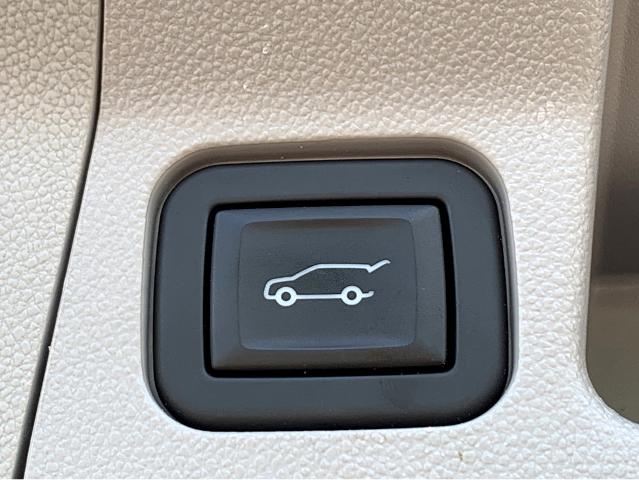 2023 GMC Acadia Vehicle Photo in BEAUFORT, SC 29906-4218