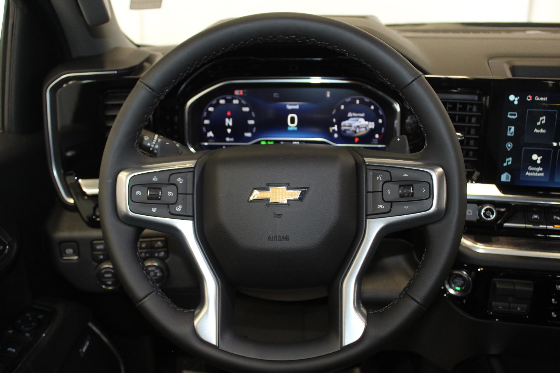 2025 Chevrolet Silverado 1500 Vehicle Photo in NORTHAMPTON, MA 01060-1120