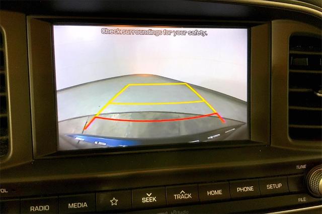 2020 Hyundai ELANTRA Vehicle Photo in Lees Summit, MO 64086