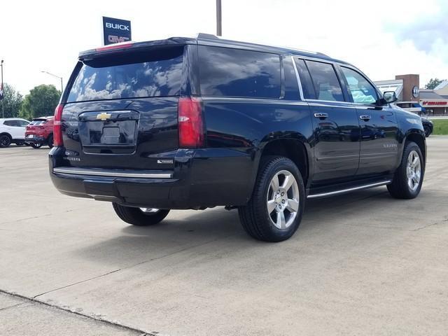 2018 Chevrolet Suburban Vehicle Photo in ELYRIA, OH 44035-6349