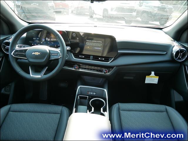 2025 Chevrolet Equinox Vehicle Photo in MAPLEWOOD, MN 55119-4794