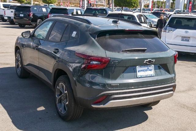 2025 Chevrolet Trax Vehicle Photo in VENTURA, CA 93003-8585