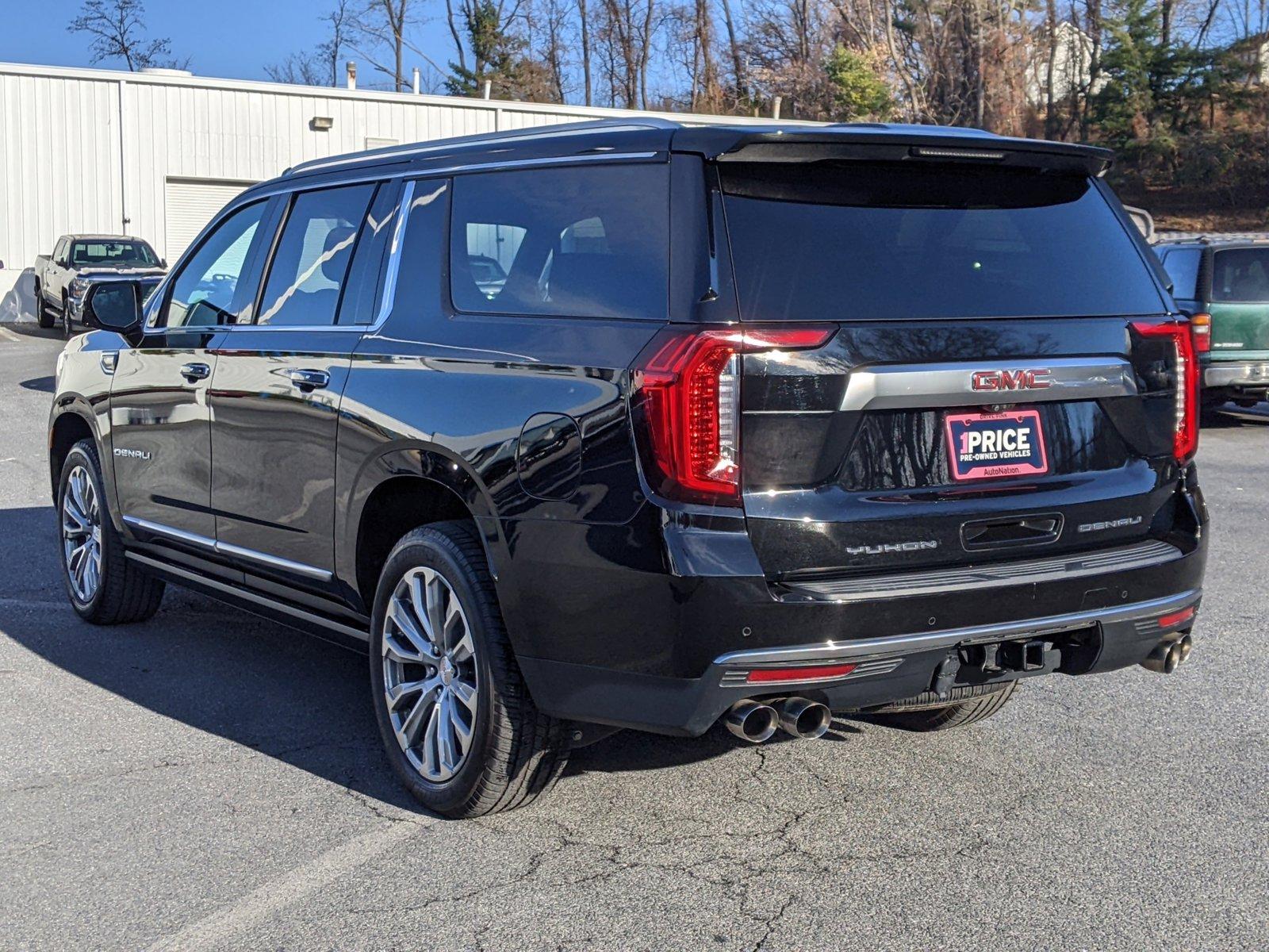 2021 GMC Yukon XL Vehicle Photo in TIMONIUM, MD 21093-2300