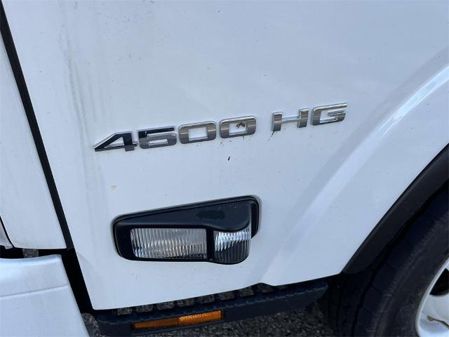 2024 Chevrolet Low Cab Forward 4500 Vehicle Photo in ALCOA, TN 37701-3235