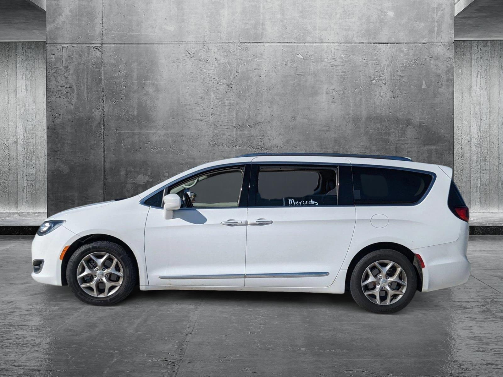 2019 Chrysler Pacifica Vehicle Photo in Davie, FL 33331