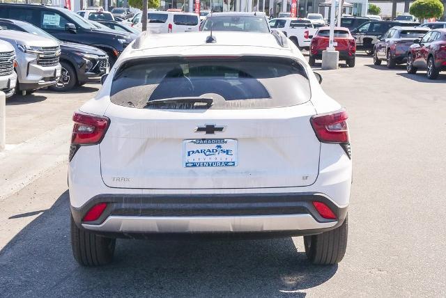 2025 Chevrolet Trax Vehicle Photo in VENTURA, CA 93003-8585