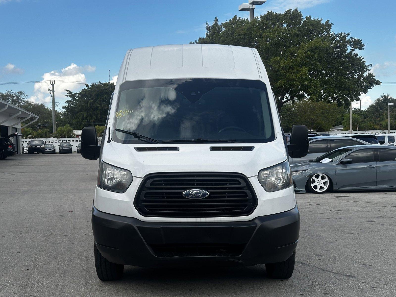 2017 Ford Transit Van Vehicle Photo in Hollywood, FL 33021