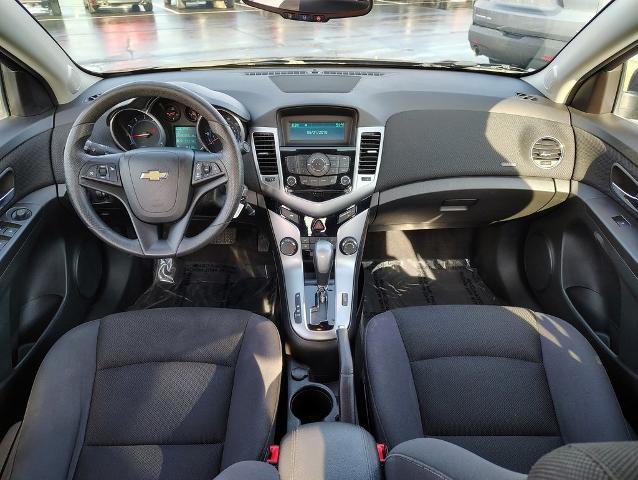 2015 Chevrolet Cruze Vehicle Photo in GREEN BAY, WI 54304-5303