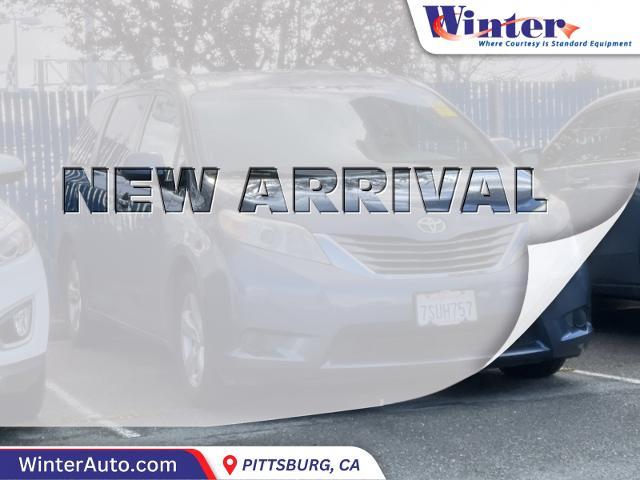 2016 Toyota Sienna Vehicle Photo in PITTSBURG, CA 94565-7121