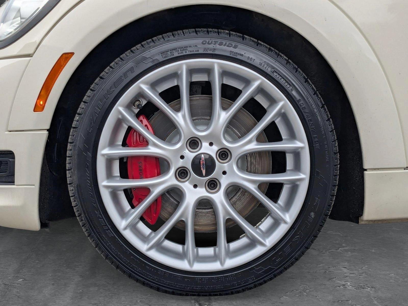 2009 MINI John Cooper Works Hardtop Vehicle Photo in Spokane Valley, WA 99212