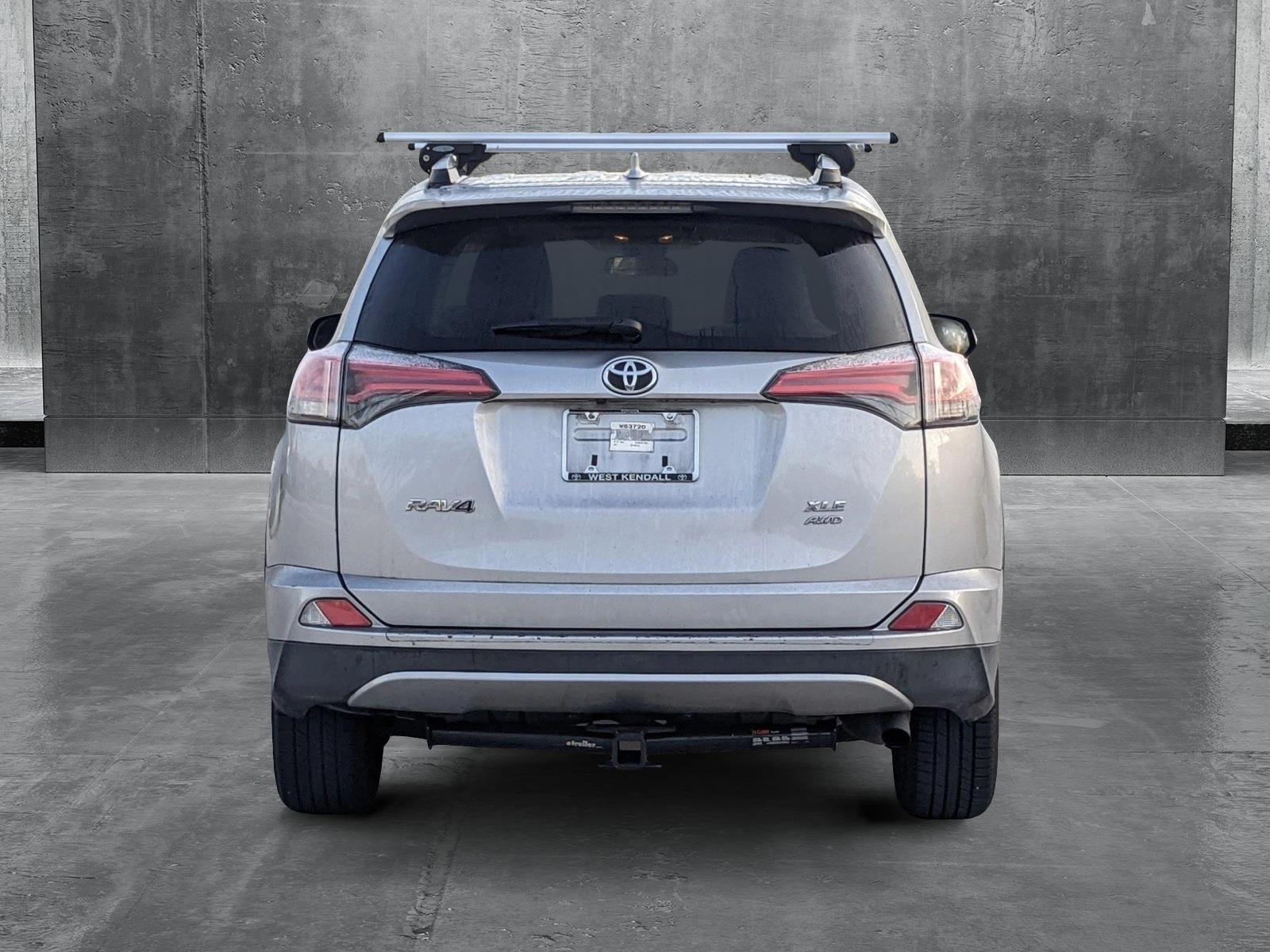 2018 Toyota RAV4 Vehicle Photo in Davie, FL 33331