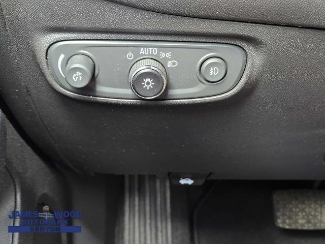 2020 Chevrolet Equinox Vehicle Photo in DENTON, TX 76210-9321
