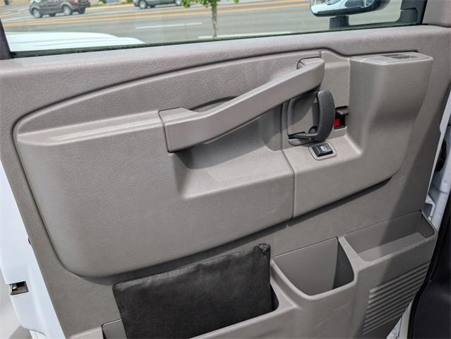 2024 Chevrolet Express Commercial Cutaway Vehicle Photo in ENGLEWOOD, CO 80113-6708