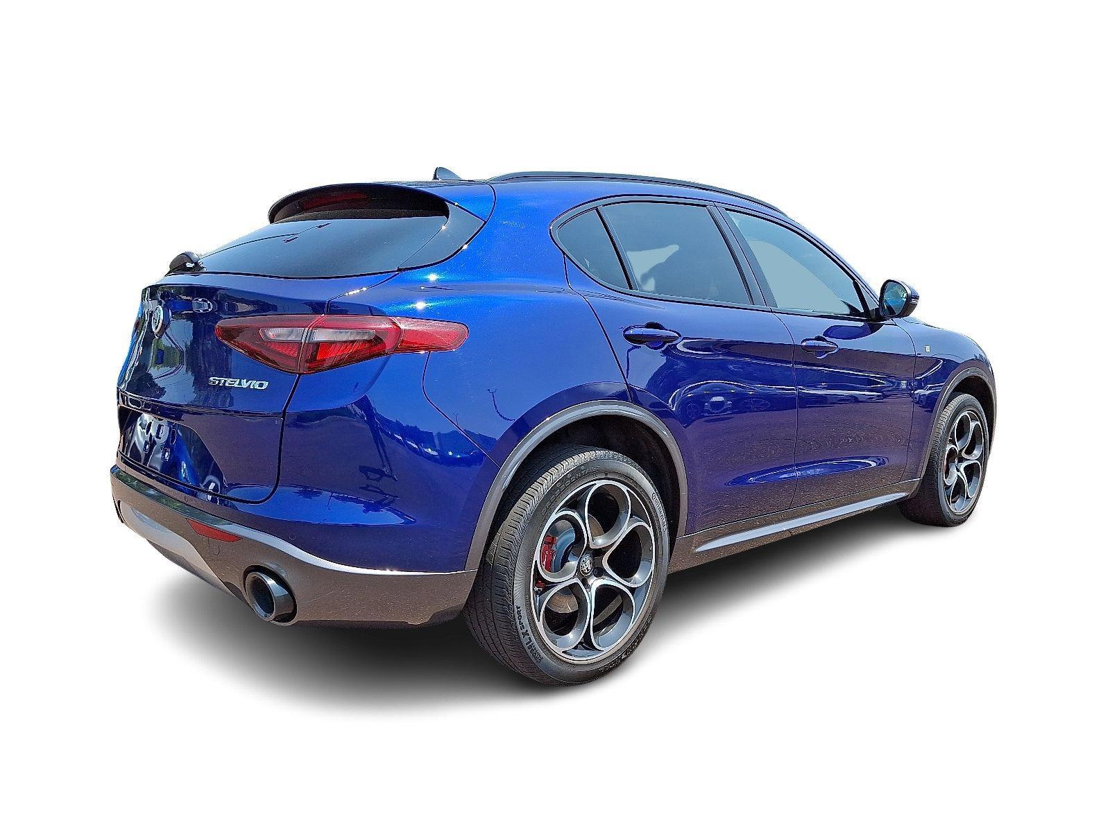 2022 Alfa Romeo Stelvio Vehicle Photo in Willow Grove, PA 19090