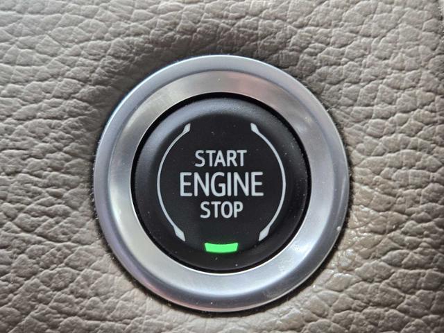 2022 GMC Yukon Vehicle Photo in DENTON, TX 76210-9321