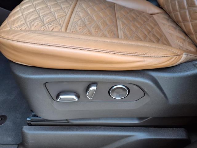 2021 Cadillac Escalade Vehicle Photo in Tampa, FL 33612