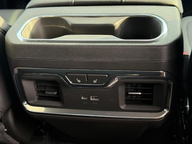 2026 GMC Sierra 1500 Vehicle Photo in COLUMBIA, MO 65203-3903