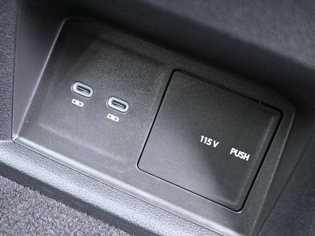 2022 Volkswagen Atlas Cross Sport Vehicle Photo in Marion, IA 52302