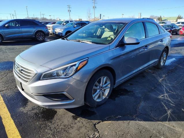 2016 Hyundai Sonata Vehicle Photo in GREEN BAY, WI 54304-5303