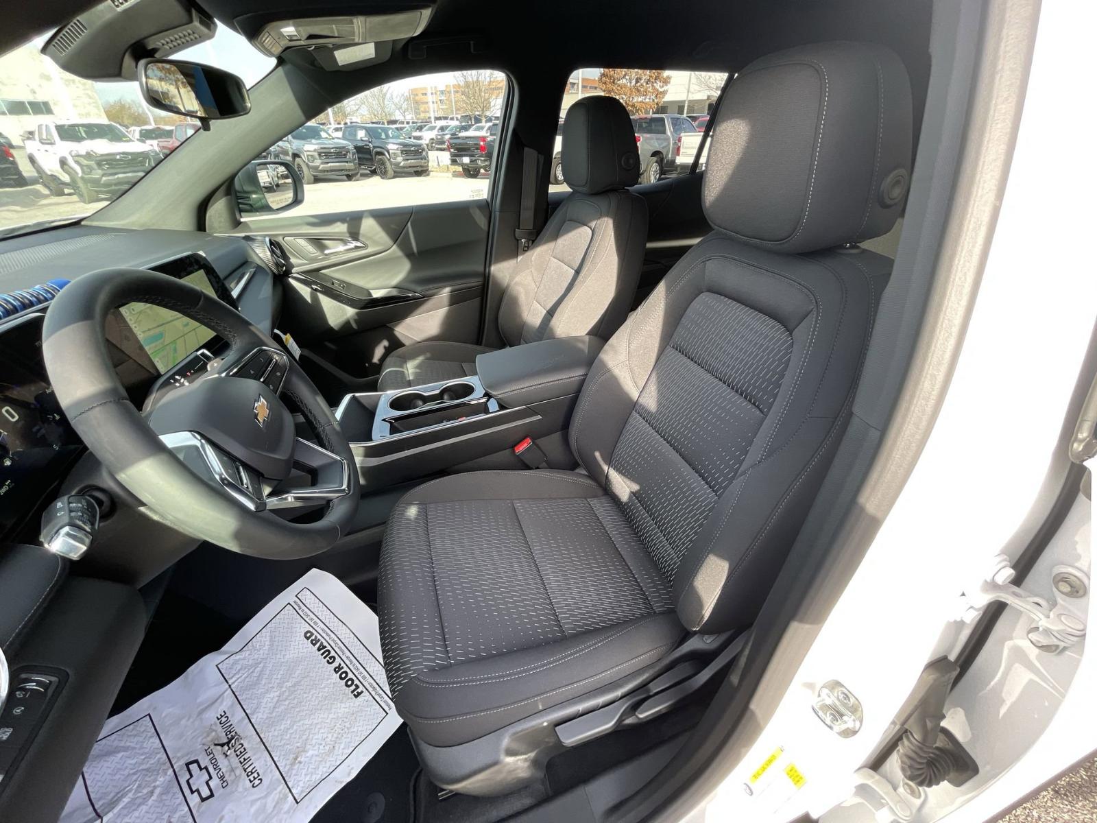 2025 Chevrolet Equinox Vehicle Photo in BENTONVILLE, AR 72712-4322