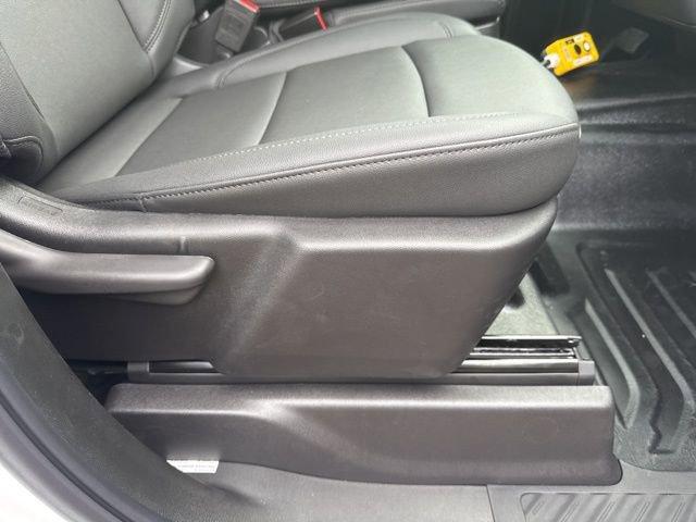 2025 GMC Sierra 3500 HD Chassis Cab Vehicle Photo in MEDINA, OH 44256-9631