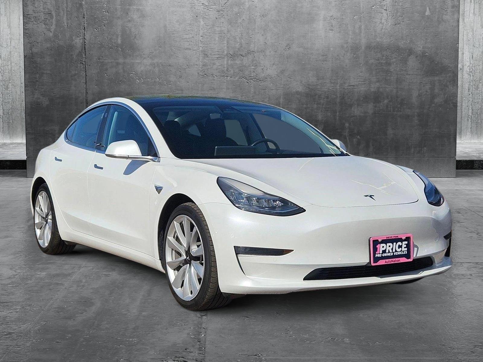 2019 Tesla Model 3 Vehicle Photo in MESA, AZ 85206-4395