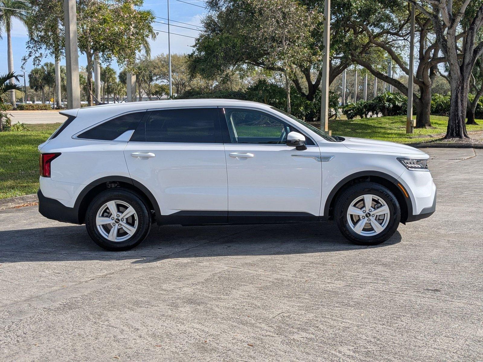 2023 Kia Sorento Vehicle Photo in Pembroke Pines , FL 33084