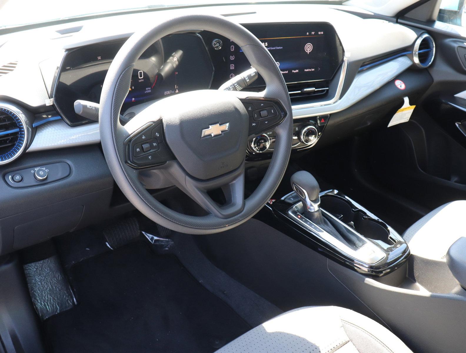 2025 Chevrolet Trax Vehicle Photo in LOS ANGELES, CA 90007-3794