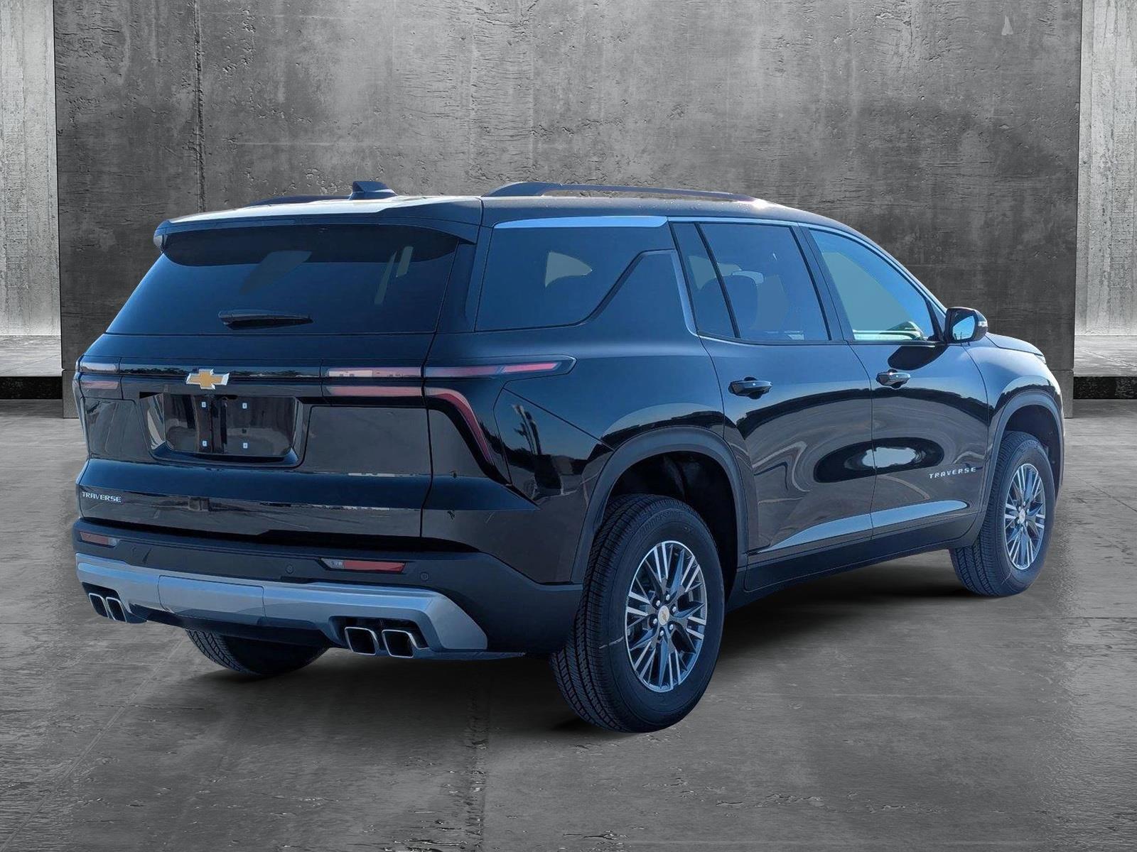 2025 Chevrolet Traverse Vehicle Photo in PEMBROKE PINES, FL 33024-6534