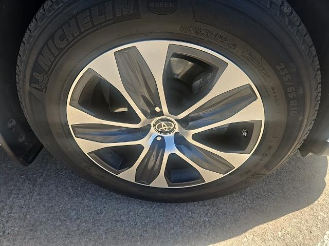 2023 Toyota Highlander Vehicle Photo in Oklahoma City, OK 73114