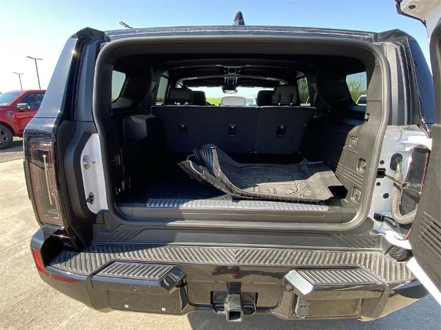 2025 GMC HUMMER EV SUV Vehicle Photo in Greenville, TX 75402