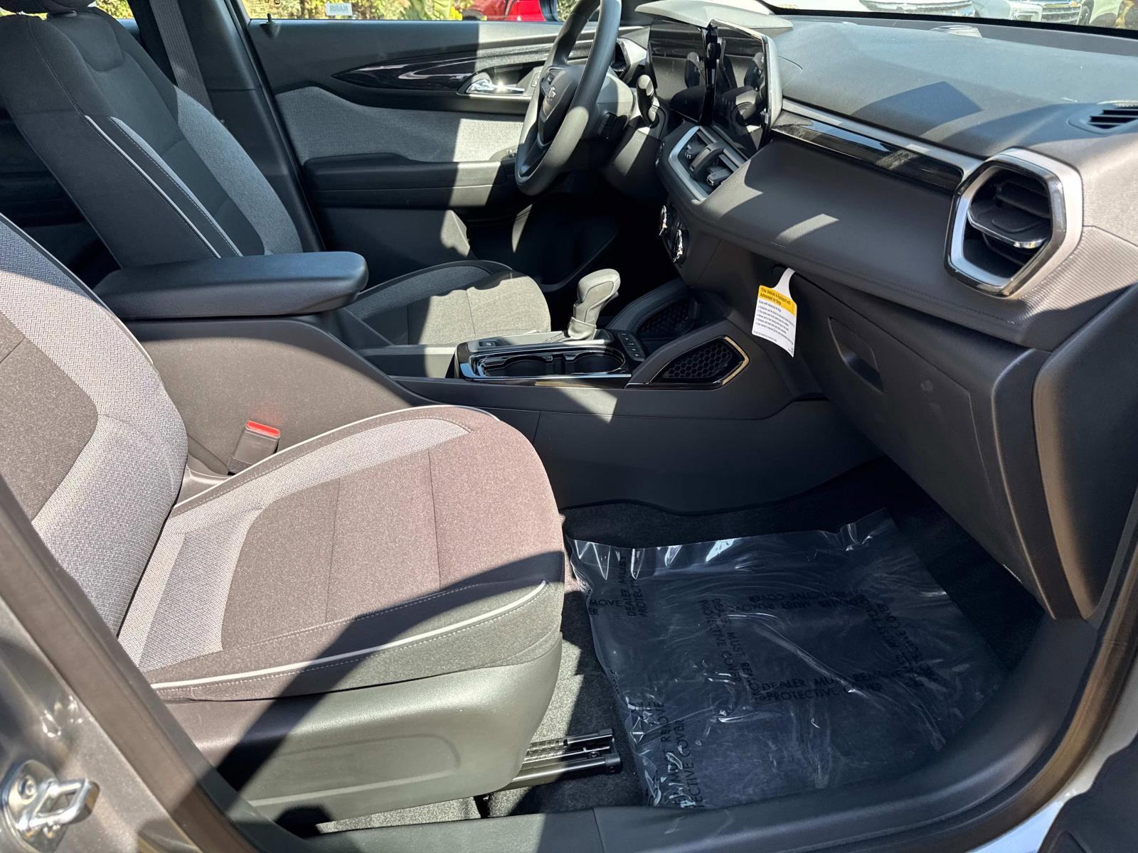 2025 Chevrolet Trailblazer Vehicle Photo in LOS ANGELES, CA 90007-3794