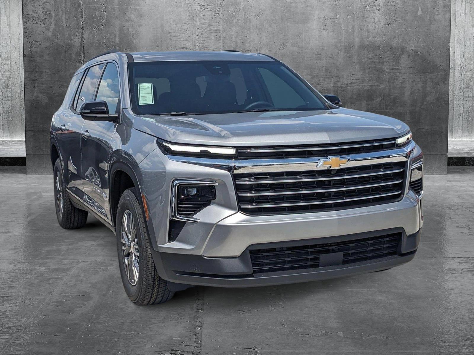 2025 Chevrolet Traverse Vehicle Photo in MIAMI, FL 33172-3015