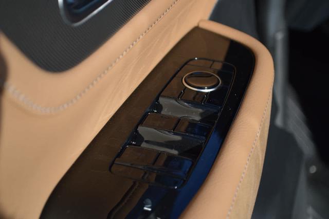 2025 INFINITI QX80 Vehicle Photo in Houston, TX 77090
