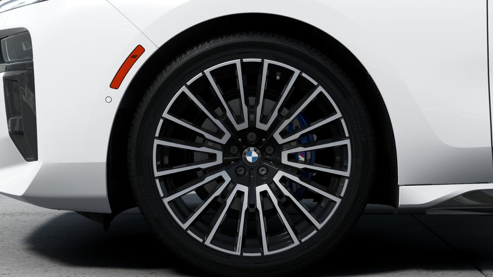 2025 BMW 740i Vehicle Photo in GRAPEVINE, TX 76051