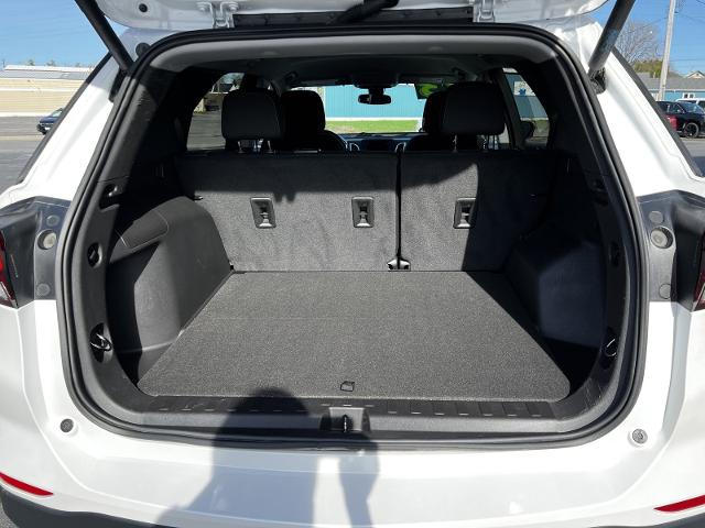 2023 Chevrolet Equinox Vehicle Photo in MASSENA, NY 13662-2255