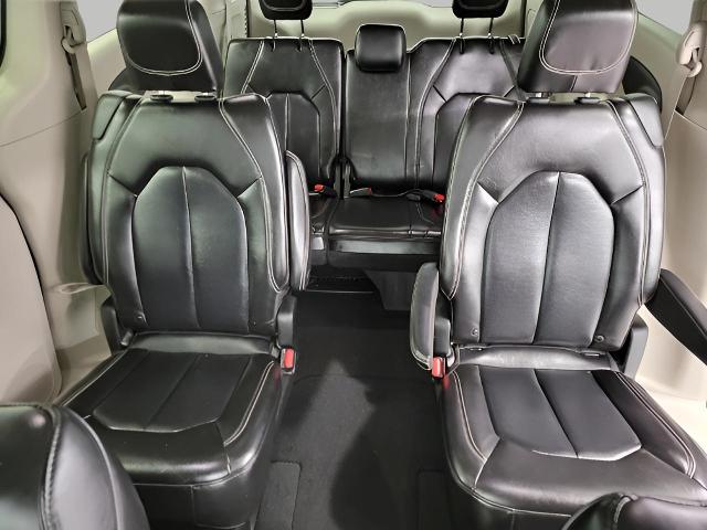 2023 Chrysler Pacifica Vehicle Photo in Green Bay, WI 54304