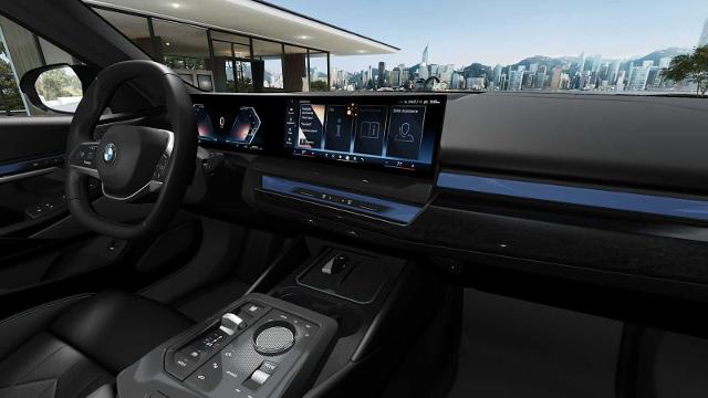 2026 BMW 540i xDrive Vehicle Photo in GRAPEVINE, TX 76051