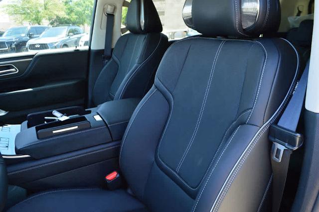 2025 INFINITI QX80 Vehicle Photo in Houston, TX 77090