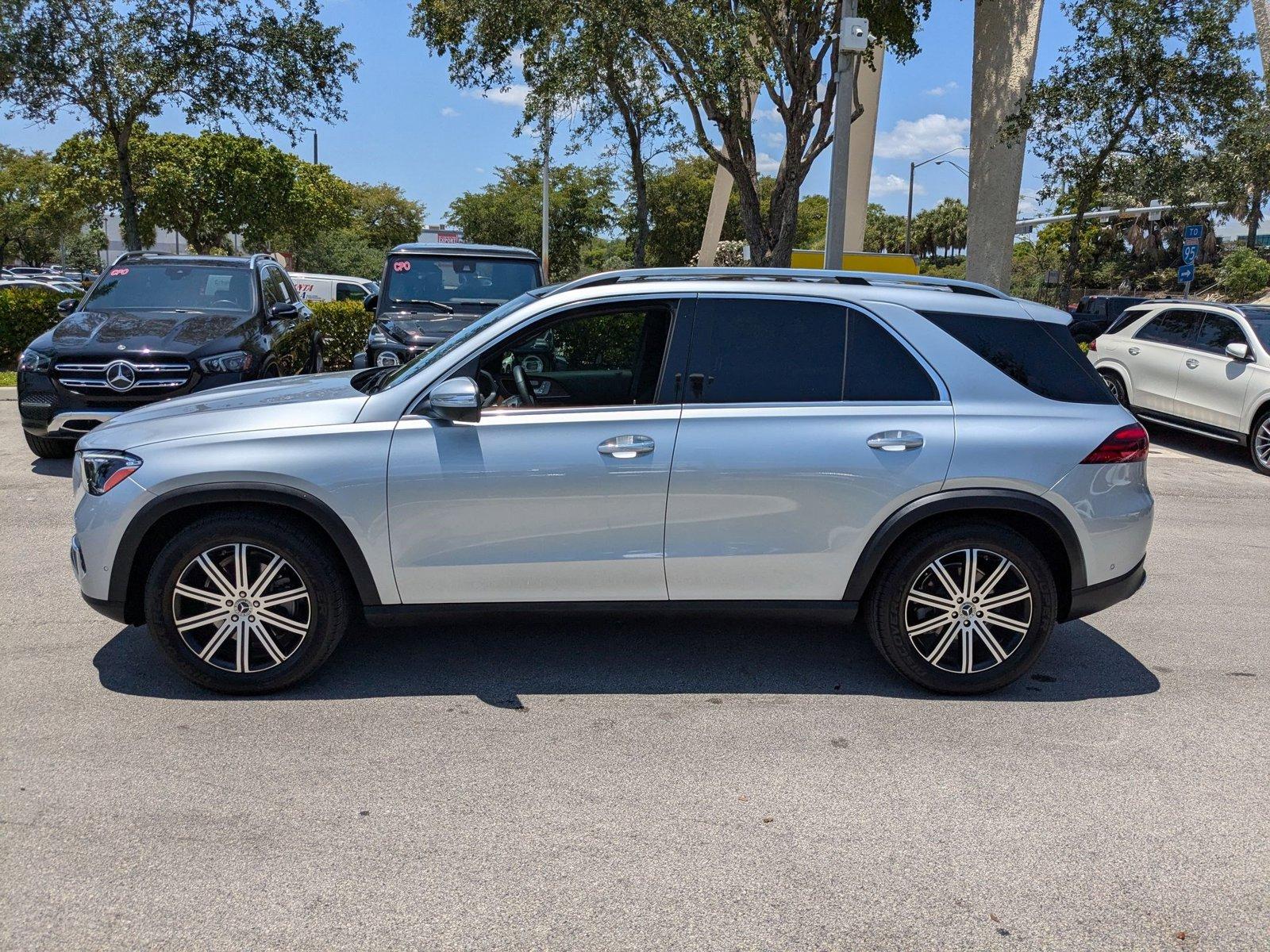 2025 Mercedes-Benz GLE Vehicle Photo in Miami, FL 33169